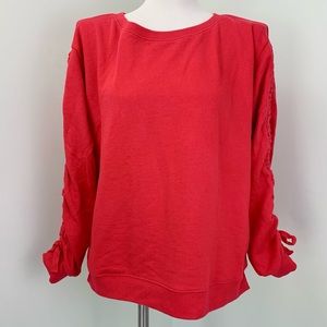 Cinch-able sleeves sweatshirt
